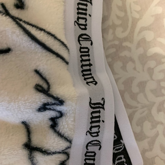 Juicy Couture LA Pajama Set JC1813A White JC Script Sleepwear Size XL - Picture 7 of 11